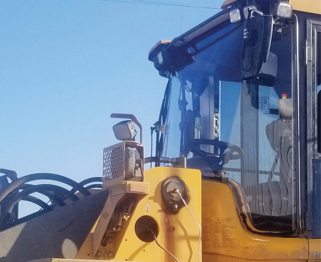 1 pc rounded polycarb windshield on digger cabin