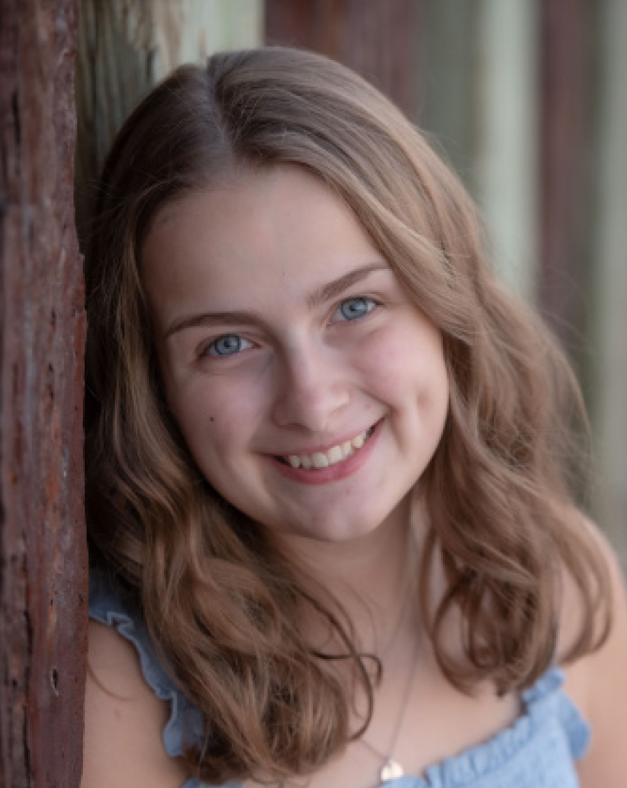 Isabella Rossborough headshot
