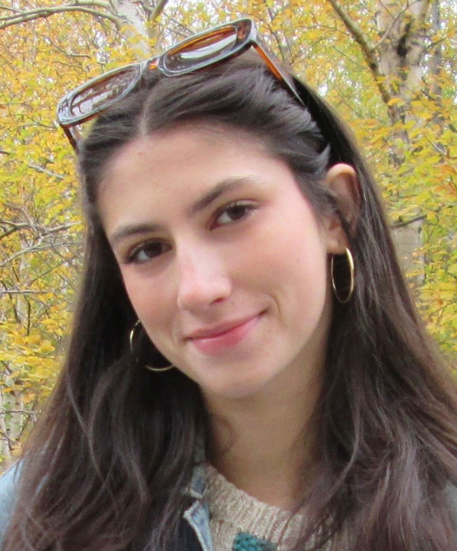 headshot of Alyssa Warbeck