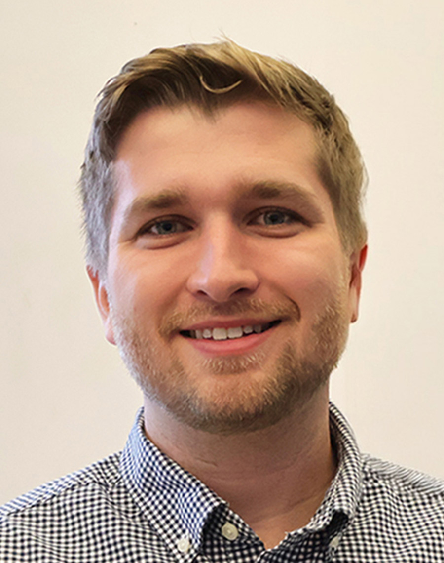 headshot of Daniel Birx