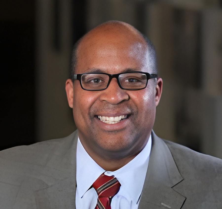 headshot of Paul Washington