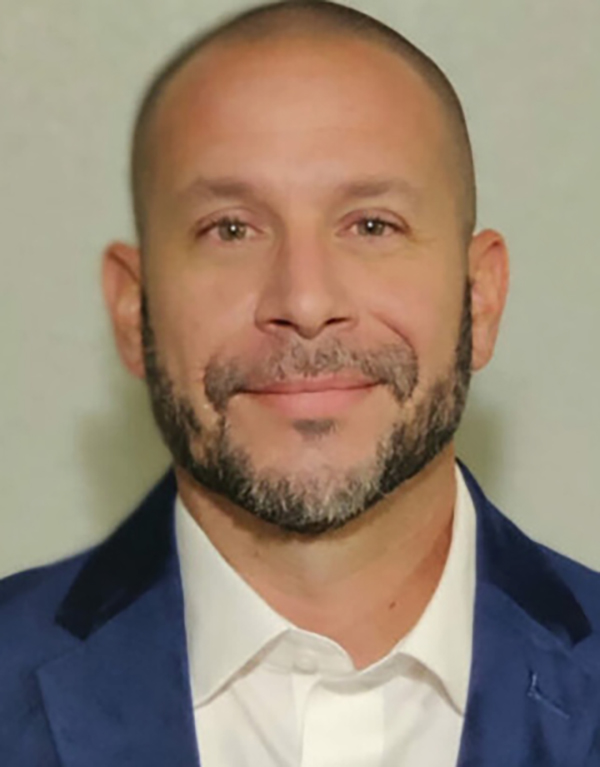 headshot of Jason Arceo