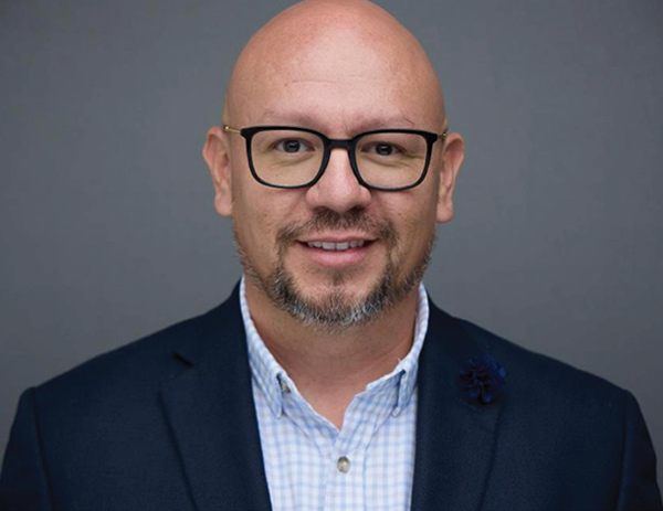 headshot of Fernando Espinoza